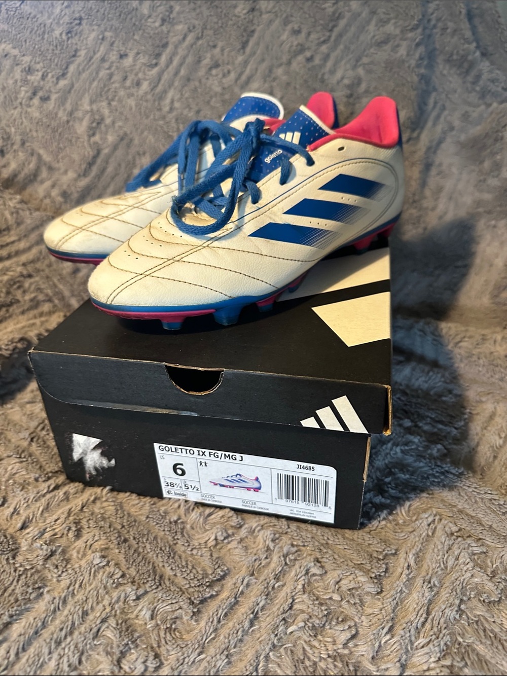 adidas Youth Size 6 GOLETTO IX White & Blue Soccer Cleats with Pink Lining